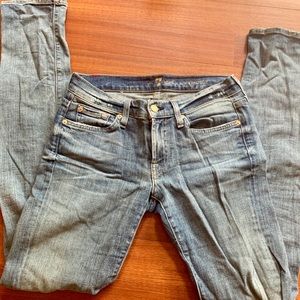7 for all mankind Roxanne skinny jeans. Size 27